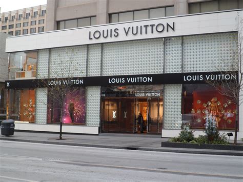 outlet stores in Louis Vuitton